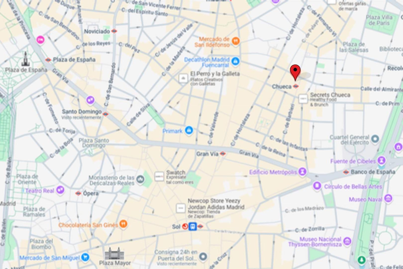 Pequeno Rincon Para 3, En Plaza De Chueca Madrid Kültér fotó